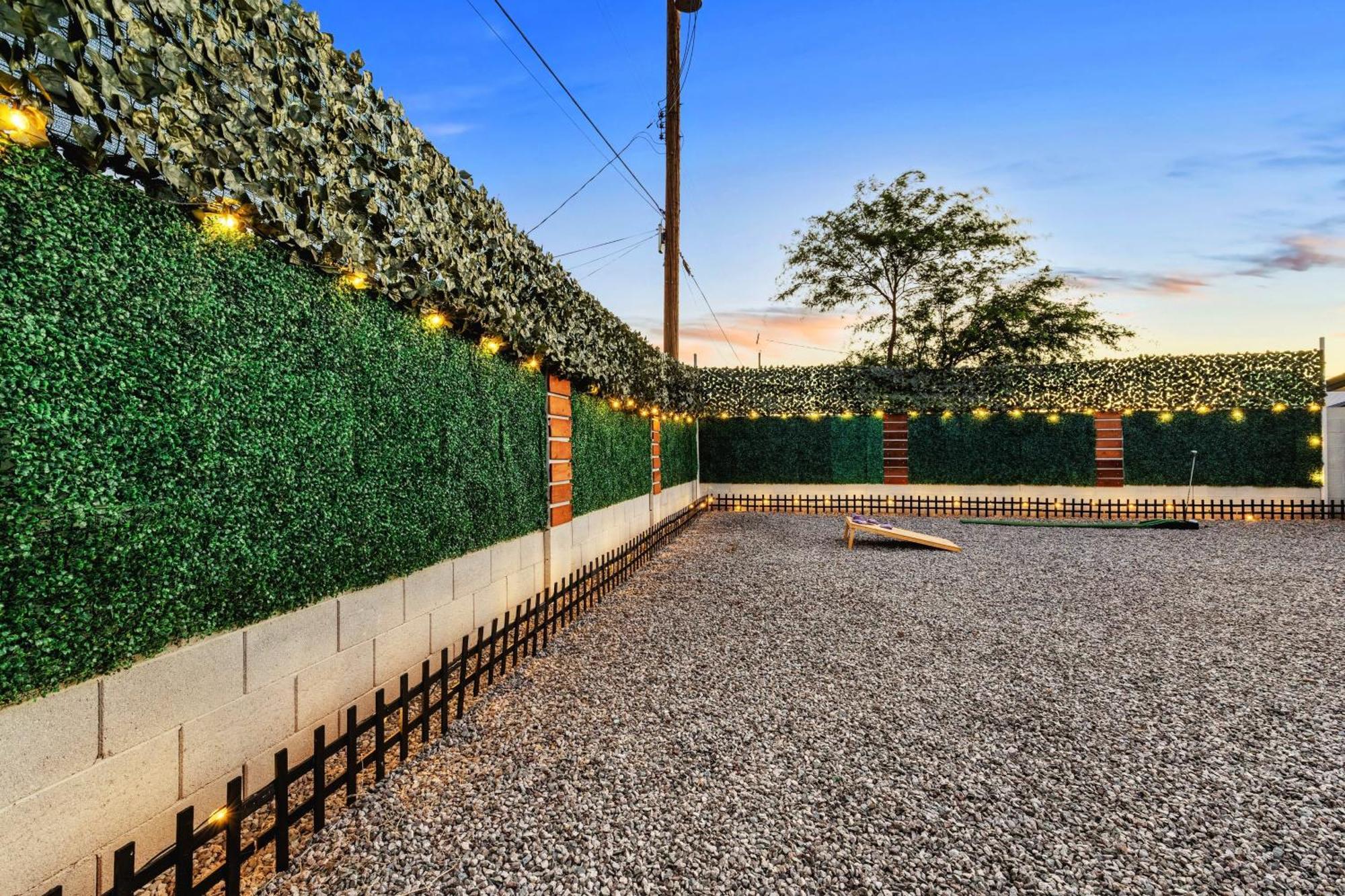 Phoenix Retreat - 2 Bedroom Home With King-Size Bed - 3 Smart Tvs - 10 Min From Airp - Unit A מראה חיצוני תמונה